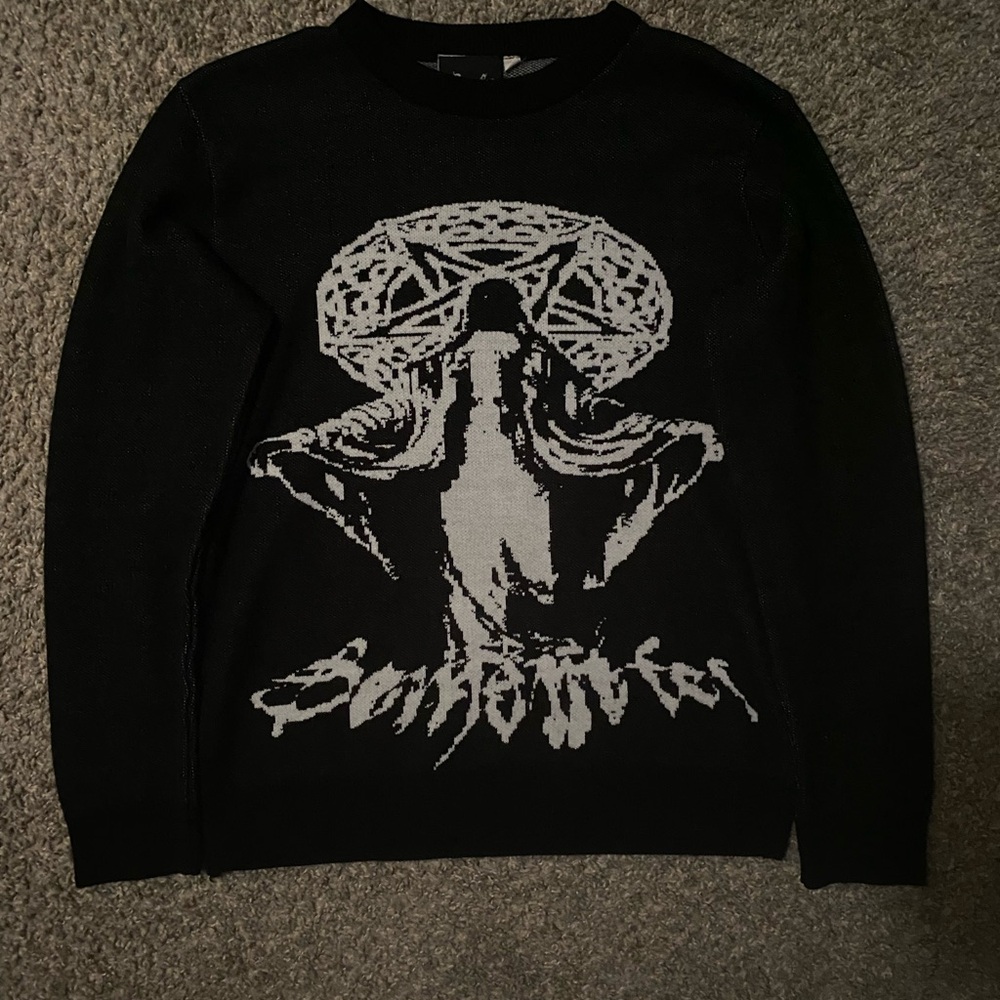 Demonites sweater